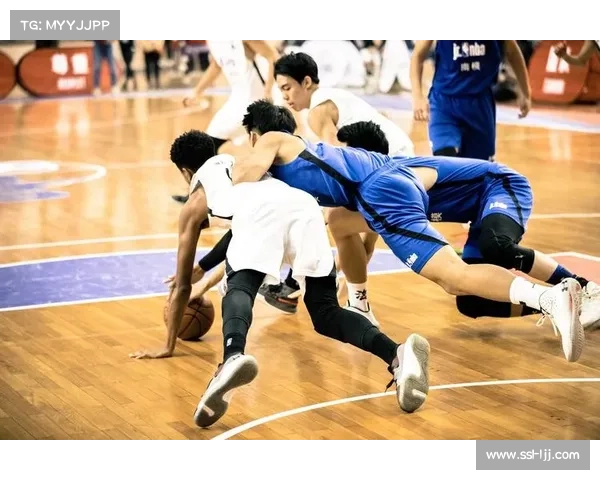 校园篮球与职业联赛接轨路径成焦点话题探讨 校园篮球与职业联赛接轨路径成焦点话题探讨